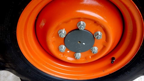 ขายรถไถคูโบต้า KUBOTA L 3608SP พร้อมชุดใบมีดดันหน้าคานล่าง ผาน 6X22 ขายรถไถคูโบต้า KUBOTA L 3608SP พร้อมชุดใบมีดดันหน้าคานล่าง ผาน 6X22