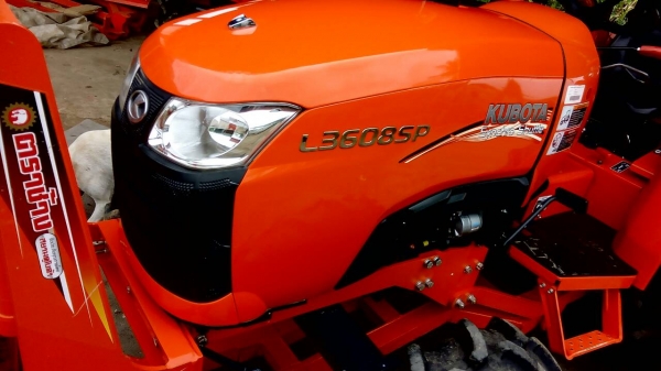 ขายรถไถคูโบต้า KUBOTA L 3608SP พร้อมชุดใบมีดดันหน้าคานล่าง ผาน 6X22 ขายรถไถคูโบต้า KUBOTA L 3608SP พร้อมชุดใบมีดดันหน้าคานล่าง ผาน 6X22