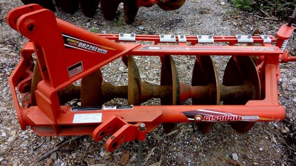 ขายรถไถคูโบต้า KUBOTA L 3608SP พร้อมชุดใบมีดดันหน้าคานล่าง ผาน 6X22 ขายรถไถคูโบต้า KUBOTA L 3608SP พร้อมชุดใบมีดดันหน้าคานล่าง ผาน 6X22