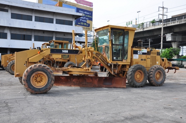 มาถึงใหม่ๆครับ รถมอเตอร์เกรดเดอร์ MOTORGRADER CATERPILLAR 140H