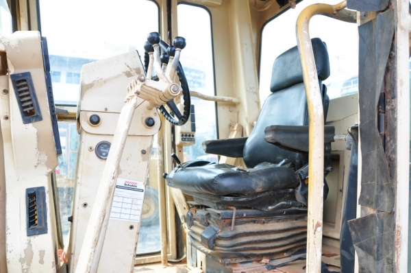 มาถึงใหม่ๆครับ รถมอเตอร์เกรดเดอร์ MOTORGRADER CATERPILLAR 140H