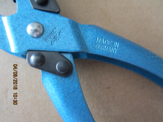 ขายที่เจาะรูหนัง สายเข็มขัด BOKER Made in Germany.เก่าเก็บ