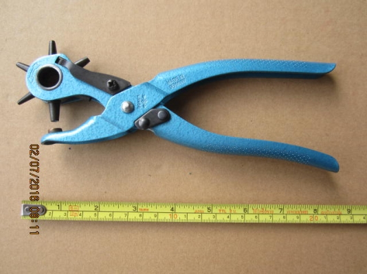 ขายที่เจาะรูหนัง สายเข็มขัด BOKER Made in Germany.เก่าเก็บ