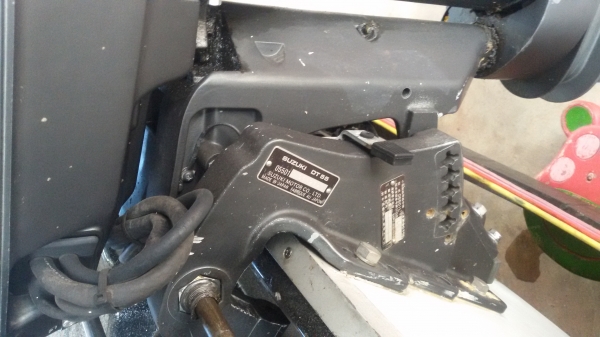 เครื่องเรือ suzuki55hp สภาพใหม่กริบๆ ใบเลต พร้อมใช้