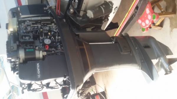 เครื่องเรือ suzuki55hp สภาพใหม่กริบๆ ใบเลต พร้อมใช้