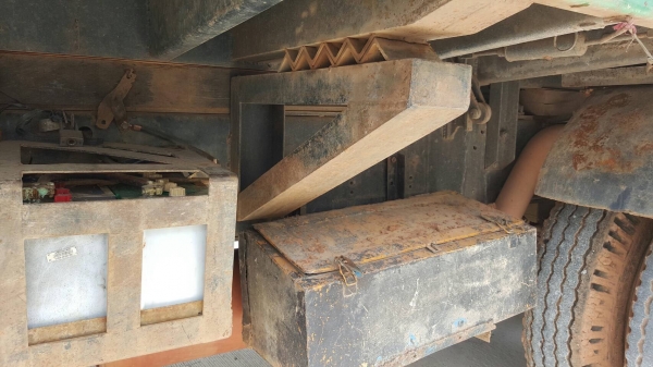 ขาย รถพ่วง ISUZU DECA 320  ปี 47 ดั้มเกษตรแม่-ลูก ต่ออู่ เอส ที เทรลเลอร์ คัสซีสวยตลอดเส้น เครื่องเดิม เกียร์เดิม เอกสารเล่มทะเบียนพร้อมโอน