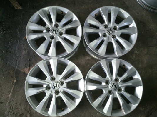 ขายแม็ก HONDA CITY ขอบ15  สวยๆ จำนวน 4 วง