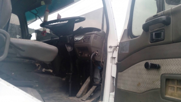 "1,480,000"ขายสิบล้อนิสัน320แรงรถห้างปี48โม่7คิวรถพร้อมใช้