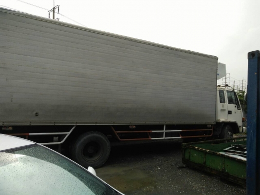 หกล้อ อีซูชุ ร็อค FTR11NY175ช่วงยาว 6.70ม (บรรทุกตู้เย็น) สภาพดีสวยบางเดิมพร้อมใช้งาน ทะเบียนพร้อมโอน