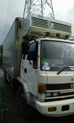 หกล้อ อีซูชุ ร็อค FTR11NY175ช่วงยาว 6.70ม (บรรทุกตู้เย็น) สภาพดีสวยบางเดิมพร้อมใช้งาน ทะเบียนพร้อมโอน