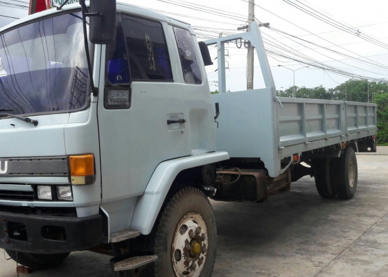 หกล้อ อีซูชุ ร็อค FTR32M195ช่วงยาว7.20ม สภาพดีสวยพร้อมใช้ รถห้างแท้ ทะเบียนพร้อมโอน