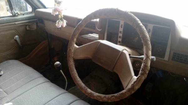 Datsun 720 ปี 1982 38,000 บ. ใช้งานได้ Datsun 720 ปี 1982 38,000 บ. ใช้งานได้