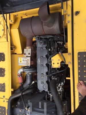 KOMATSU PC200-8MO