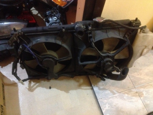 หม้อน้ำติดพัดลม HONDA เเอคคอร์ 94 ถึง 97 เก่าญี่ปุ่นเเท้สภาพสวย