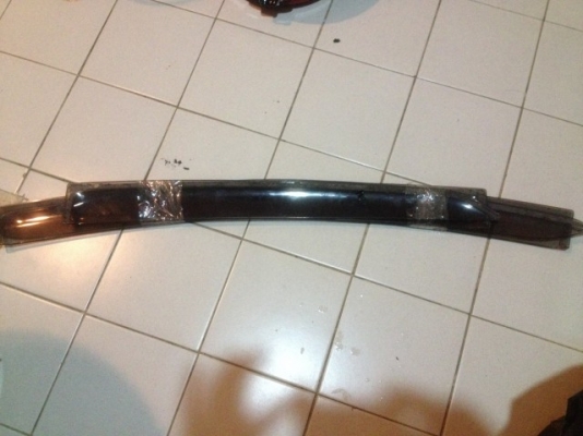 กันสาดเเท้ TOYOTA ยาริส ครบชุด4อัน กริปครบเก่าญี่ปุ่นสภาพดี