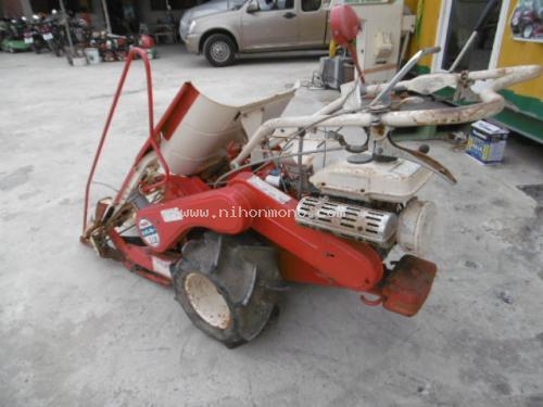 รถเกี่ยวข้าวเดินตาม  KUBOTA   HE50A รหัสสินค้า : 80803378  www.nihonmono.com