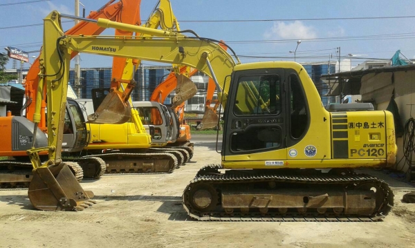 ขายKOMATSU  PC 120-6E  เก่าญี่ปุ่น...สภาพสวย...เดิมๆๆ...เครื่องปั๊มดี...ไฟฟ้าเต็ม..โทร089-3818694  ดวงนภา