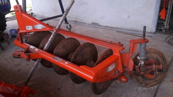 ขายผาน5โครง6ตราช้างใสรถไถ34ถึง45แรง