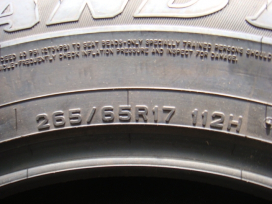 ยางใหม่ 265/65R17 เพิ่งถอด4เส้น