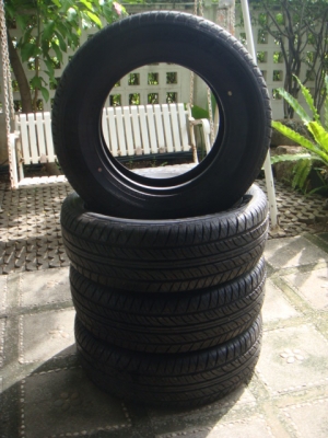 ยางใหม่ 265/65R17 เพิ่งถอด4เส้น