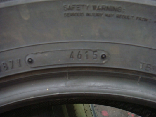 ยาง 265/65R17 2เส้นสภาพใหม่วิ่งน้อย