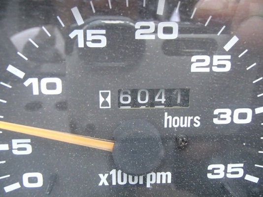 ขายเครน TR100M-1