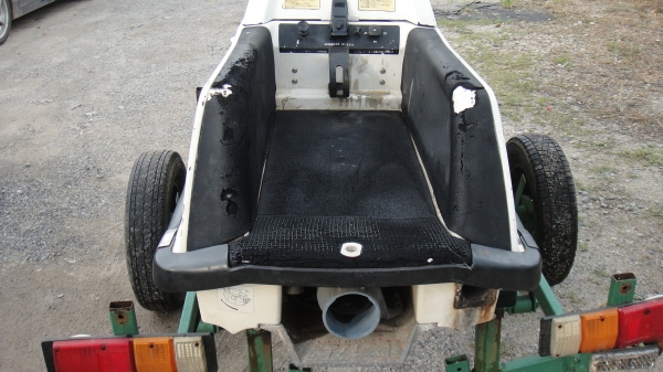 Yamaha ปากเป็ด เครื่องดีมาก คาบูคู่ ฝา ท่อ เฟลทรีว่า ไห้ไป2ลำ(ลำแดงมีแต่บอดี้กับปั้ม ใบ) พร้อมเทลเลอ 083-635-6333 สุราษฎร์ ส่งทุกจังหวัด