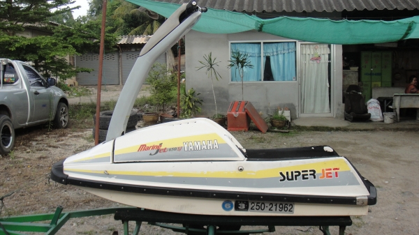 Yamaha ปากเป็ด เครื่องดีมาก คาบูคู่ ฝา ท่อ เฟลทรีว่า ไห้ไป2ลำ(ลำแดงมีแต่บอดี้กับปั้ม ใบ) พร้อมเทลเลอ 083-635-6333 สุราษฎร์ ส่งทุกจังหวัด