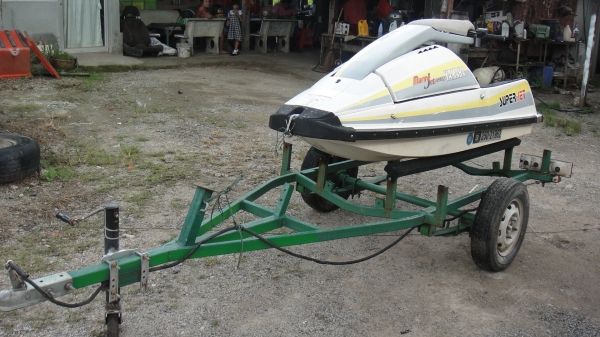 Yamaha ปากเป็ด เครื่องดีมาก คาบูคู่ ฝา ท่อ เฟลทรีว่า ไห้ไป2ลำ(ลำแดงมีแต่บอดี้กับปั้ม ใบ) พร้อมเทลเลอ 083-635-6333 สุราษฎร์ ส่งทุกจังหวัด