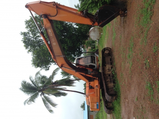 ขายรถแบ็คโฮ HITACHI EX200-1 เครื่องดีเอวแน่น ช่วงล่าง 70\% แอร์เย็น รถยืนตักอยู่กับที่ เอกสารอินวอย
