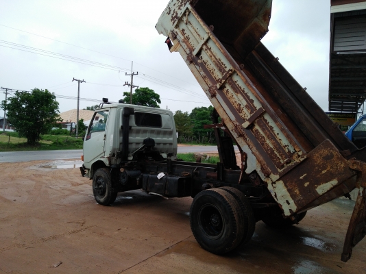 ขายรถ6ล้อดั้มFB112เครื่อง117ดีมีสโลกลางด้วยพร้อมใช่