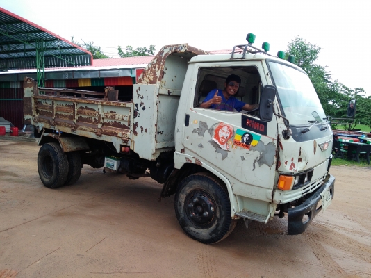 ขายรถ6ล้อดั้มFB112เครื่อง117ดีมีสโลกลางด้วยพร้อมใช่