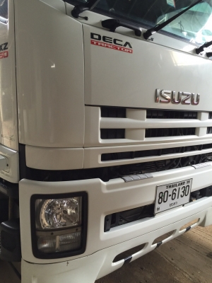 10ล้อหัวลาก360แรงISUZU MP1GXZ77N8T-000991..ปี2555.รถสวยมากๆ.ไมล์1.38แสน รถใช้น้อยมาก ลากถังยางวันละหน..สวยมาก