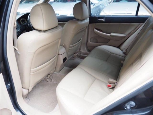 Honda Accord 2.4i-vtec สีดำ ไมเนอร์เชนจ์ ปี2006.