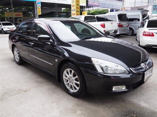 Honda Accord 2.4i-vtec สีดำ ไมเนอร์เชนจ์ ปี2006.