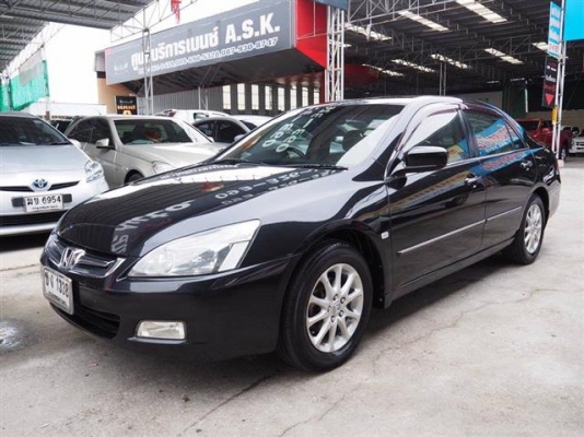 Honda Accord 2.4i-vtec สีดำ ไมเนอร์เชนจ์ ปี2006.