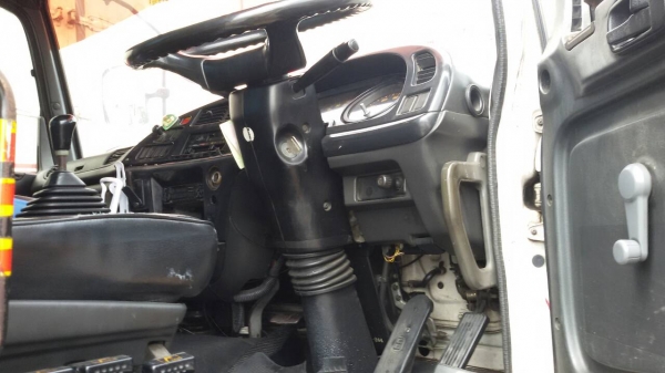 หัวลาก อีชูชุ 270 แรง  ปี 40 (รถน้ำมัน ) สภาพพร้อมใช้งาน  ราคา  900,000 บาท