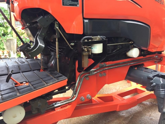 ขายรถไถ Kubota L4708SP (4WD) พร้อมใบมีดและผานพรวนCMTรถไร่ ใช้งานน้อย900ชั่วโมง สวยๆ พร้อมใช้งาน