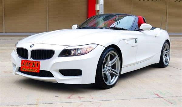 BMW Z4 SDRIVE23I 2.5  สีขาว ปี 2012
