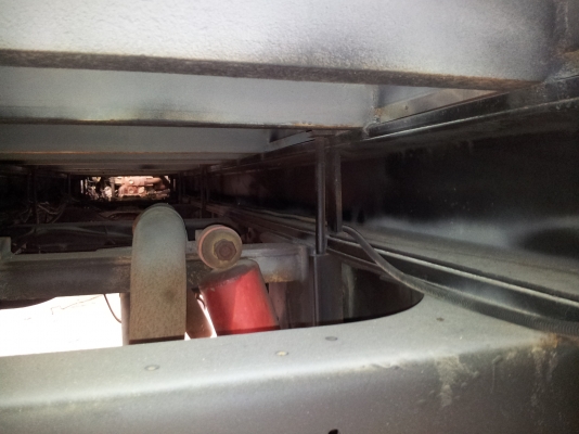 ขาย Hino 6 ล้อ ขายทั้งคันหรือเฉพาะหัวแชสซี แล้วแต่คุย