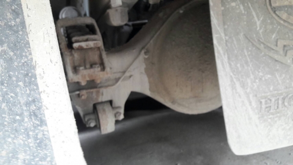 รถนิสสัน  10  ล้อ UD โม่ปูน CW510 / 295 แรงม้า. ปี 54. , ( รถประกอบ. )      สนใจติดต่อ  081 - 6079515