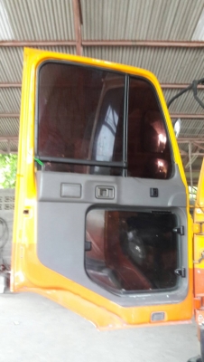 รถนิสสัน  10  ล้อ UD โม่ปูน CW510 / 295 แรงม้า. ปี 54. , ( รถประกอบ. )      สนใจติดต่อ  081 - 6079515