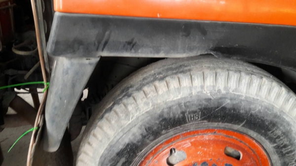 รถนิสสัน  10  ล้อ UD โม่ปูน CW510 / 295 แรงม้า. ปี 54. , ( รถประกอบ. )      สนใจติดต่อ  081 - 6079515