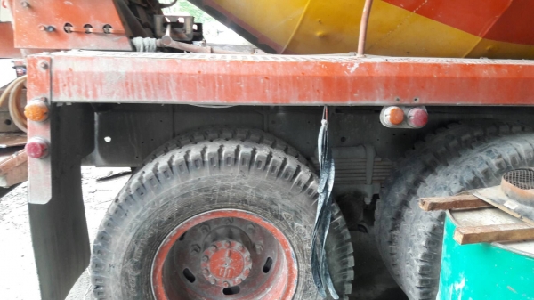 รถนิสสัน  10  ล้อ UD โม่ปูน CW510 / 295 แรงม้า. ปี 54. , ( รถประกอบ. )      สนใจติดต่อ  081 - 6079515