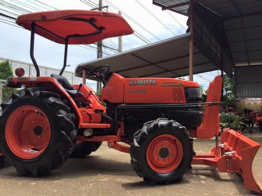 ขายรถไถKubota L3408 (4WD) พร้อมใบมีดหน้า และเครื่องตัดหญ้าLCSใหม่ รถพร้อมใช้งาน