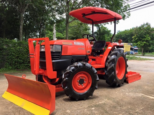 ขายรถไถKubota L3408 (4WD) พร้อมใบมีดหน้า และเครื่องตัดหญ้าLCSใหม่ รถพร้อมใช้งาน