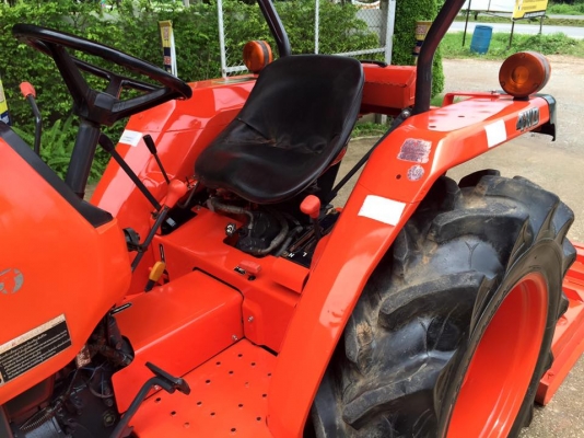 ขายรถไถKubota L3408 (4WD) พร้อมใบมีดหน้า และเครื่องตัดหญ้าLCSใหม่ รถพร้อมใช้งาน ขายรถไถKubota L3408 (4WD) พร้อมใบมีดหน้า และเครื่องตัดหญ้าLCSใหม่ รถพร้อมใช้งาน
