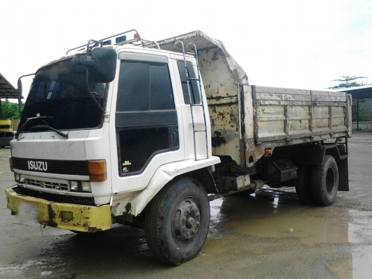 รถอีซูซุ 6 ล้อดั้ม FTR  175 แรงม้า. ปี 35.     สนใจติดต่อ  081 - 6079515