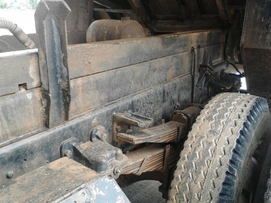 รถอีซูซุ 6 ล้อดั้ม FTR  175 แรงม้า. ปี 35.     สนใจติดต่อ  081 - 6079515