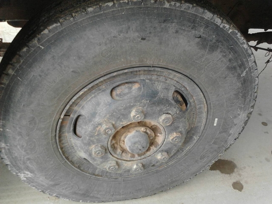 รถอีซูซุ 6 ล้อดั้ม FTR  175 แรงม้า. ปี 35.     สนใจติดต่อ  081 - 6079515